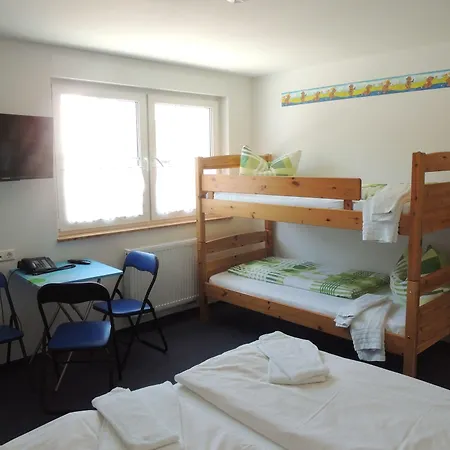 Faxe Schwarzwalder Hof מלון קאפלרודק