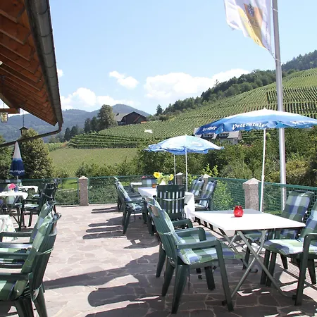 Faxe Schwarzwalder Hof קאפלרודק