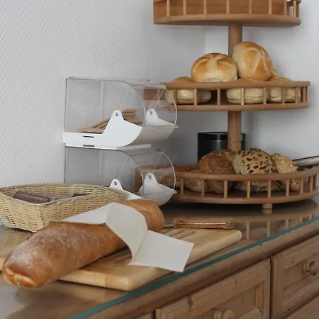 Faxe Schwarzwalder Hof מלון